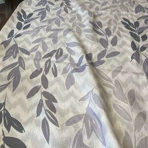 DKNY MATERIAL SHOWER CURTAIN LAVENDER & CREAM